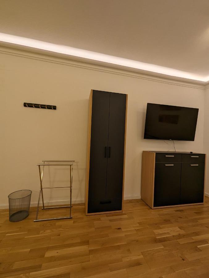 Gemuetliche Zimmer Im Herzen Der Stadt Em-Apartments Deutschland Bielefeld Exterior photo